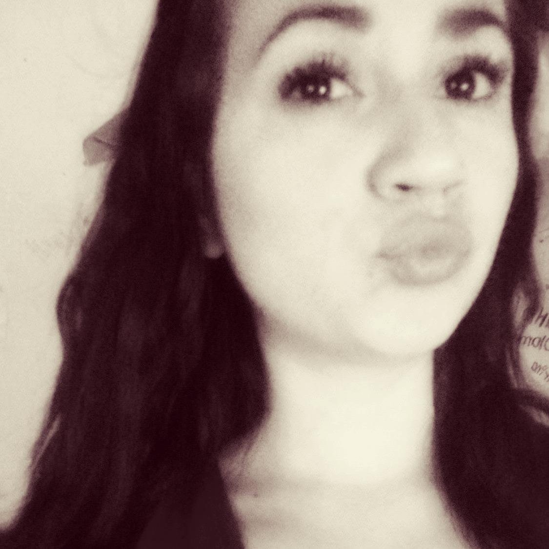 karinalovelovee's profile picture. LOVE IS LOVE