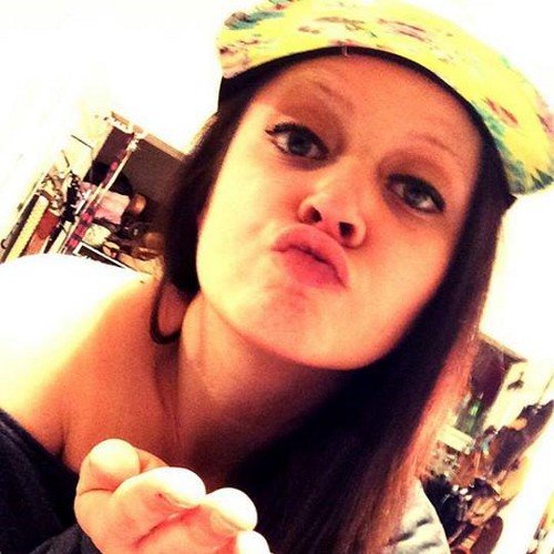 Jorrrdaaan's profile picture. And even though she doesn't believe in love, he's determined to call her bluff~