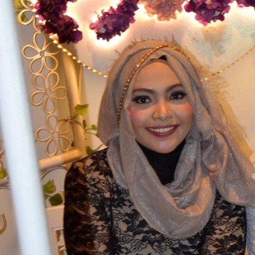 Jangan berhenti terlalu lama. Kalau ingin lama, aku ingin berhenti di kamu saja. selamanya.