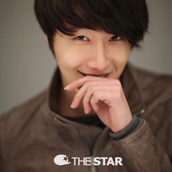 EmmaAsahina's profile picture. 