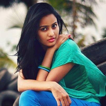 ♥ ♡ ♡ Hey I'm Nisha and I just enjoy every moment of my life,,, who knowsss...... Kal ho na ho
