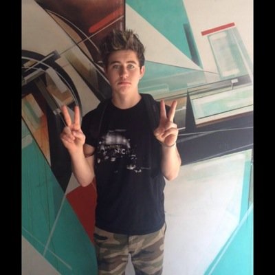 supphamilton's profile picture. When in doubt, yeet it out