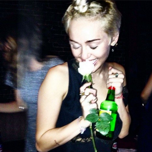 ''God knew exactly what he was doing, when he led me to you.''  8th June i saw miley. @MileyCyrus