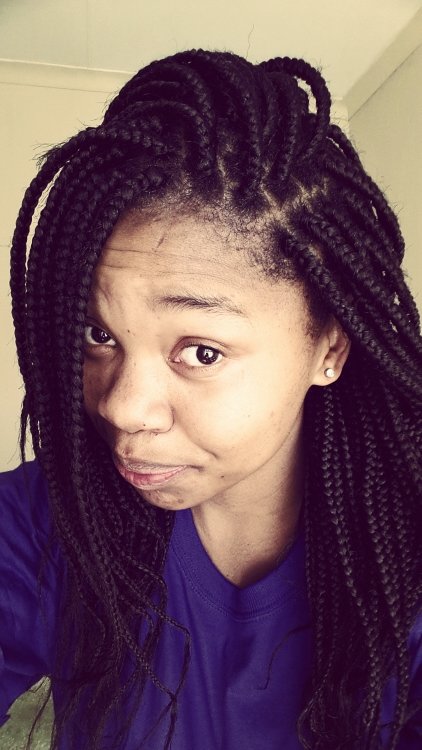 ♥outgoing,loves fashion,shy at times and I love music..♥