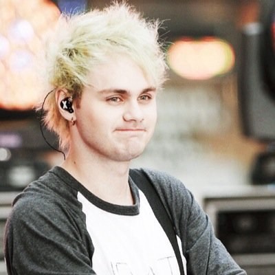 Congrats on getting your michael follow :) 
I'm jealous of you tbh 
From @lashtonraining