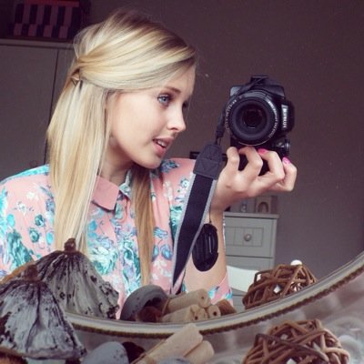 kateey_ford's profile picture. Drake and Rihanna and stuff.