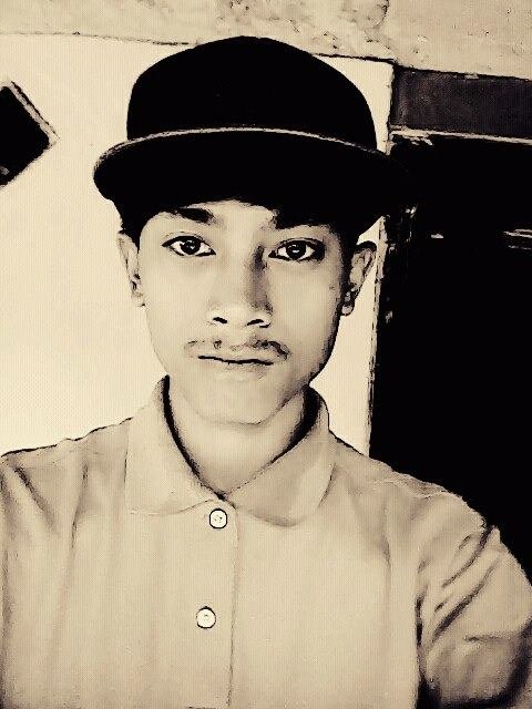 @Nurihman_Maruk'Mc                        ecko show junko , ct pinaraci :D              im happy with my life                            #HEDEmboy Mr'Maruk_Mc