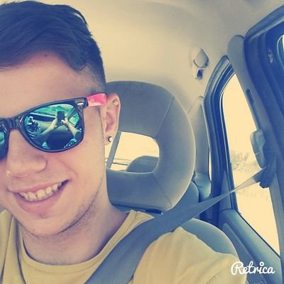 Live the life you love, love the life you live.      ~KFH mi segunda familia~       Los puños como Tyson, la mente como Edison. ♣ Instagram---- alejandro_rc97