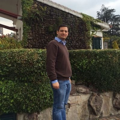 Ingeniero de Petróleo. Anticomunista, Antichavista y Profundamente AntiMadurista. Maduro el CDTM.