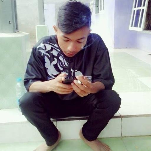Ulah taluk pedah jauh, tong hoream pedah anggang.jauh kudu dijugjug, anggang kudu diteang