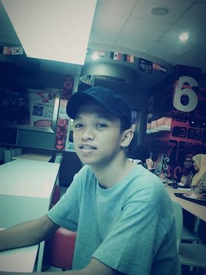 ini cuma twitter jangan di anggap serius . kalo mau serius sama seperangkat alat sholat aja . sekian dan terima pelukan , street traveler
cp : 089688767606
