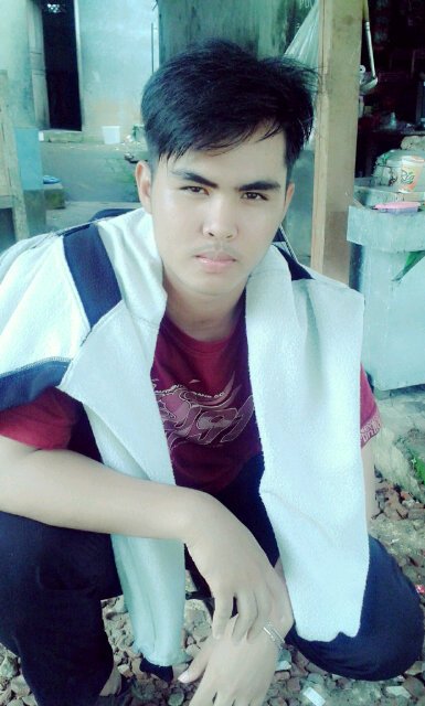 Pin:276C14C0 . aazis1641@gmail.com.     Jalani Hidup ini dengan apa adanya sebagai mna air mengarir dan selalu bersyukur pada ALLAH