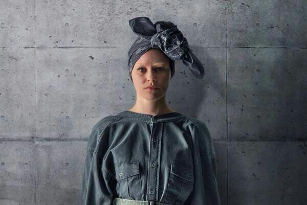 Hello I'm Effie Trinket, Capitol Escort and District 13 Rebel.