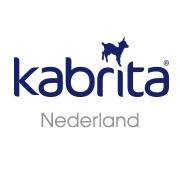 Babyvoeding op basis van Nederlandse geitenmelk. Licht verteerbaar, mild & romig van smaak, verrijkt met vitamines, mineralen, vezels & vrij van koemelk eiwit.