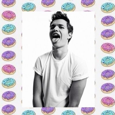 ansel is everything to me,he is my bae.i believe one day ansel will follow me here,this will be the best day of my life.