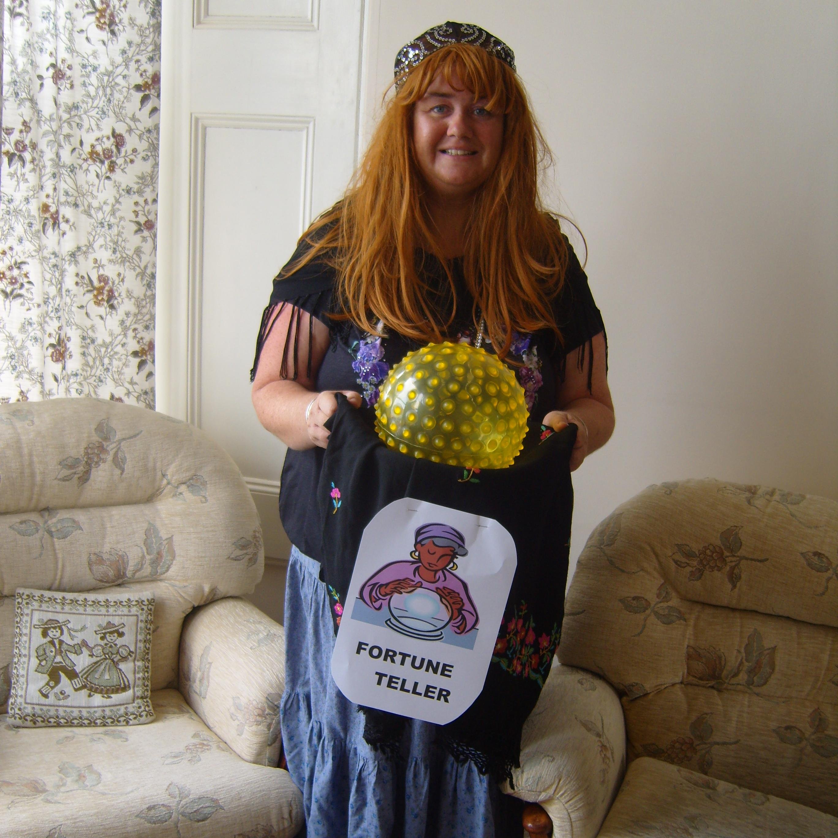 love the talented Man who is Peter Andre,also love Will Young,I like to make friends and enter competitons.