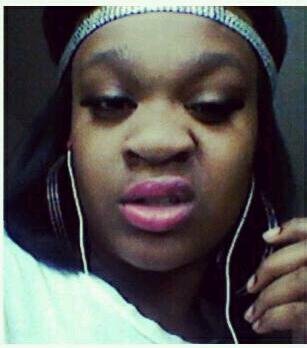 Had to make a NEW Twitter so Follow My Prettyyy ass for a Follow back .... BeForeverLoyal His Ladyy