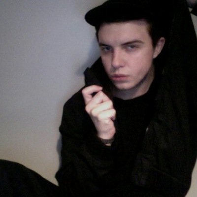 |If you see this tweet me 'is inside me'|