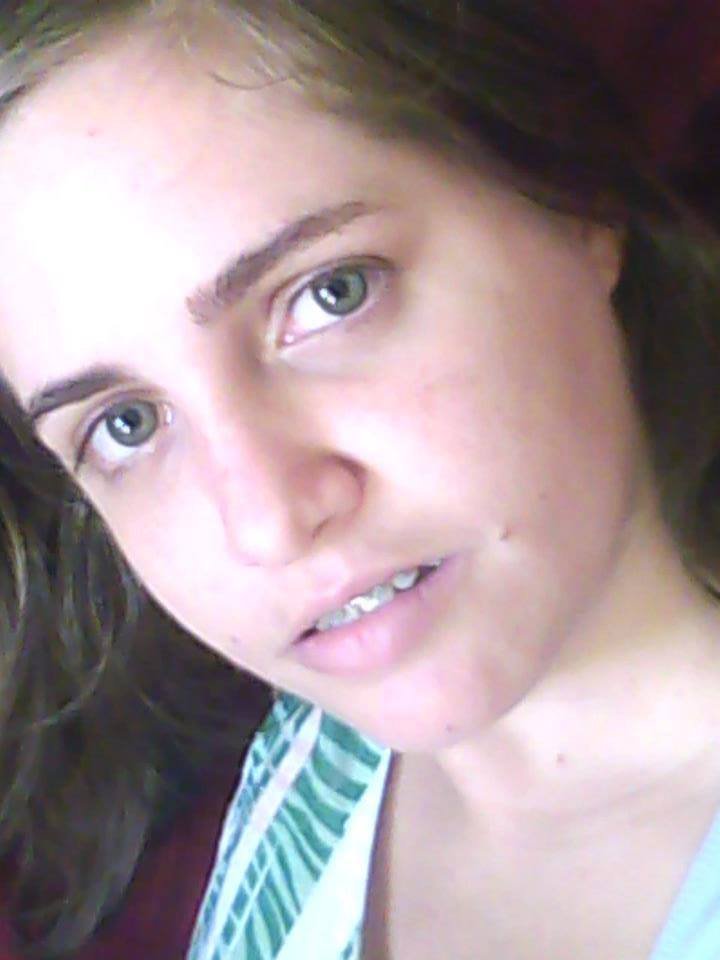 Bio: amoo todos os tipos de musicas principalmente que tenha qualidade e letra :)