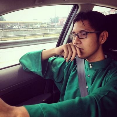 ehsanazhar's profile picture. I love puns.