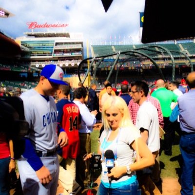 Native Texan, working in sports TV in Florida, wife of @bradjtweets. Opinions are mine and not that of my employer (Fan Duel SportsNetwork)