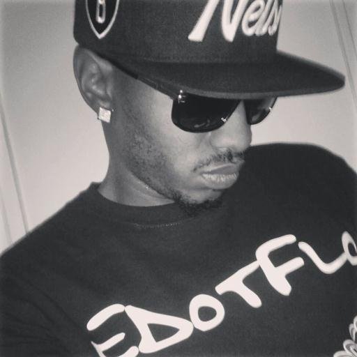 Unsigned artist looking for proper management and exposure. Just a Brooklyn boy tryna make it.
http://t.co/7X36zhsOJP
https://t.co/z4IvxaOY9E