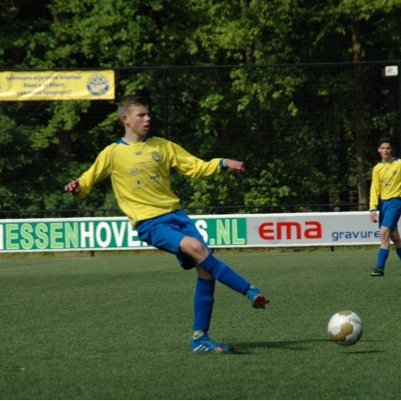 CSSkills99's profile picture. Follew me and subscribe on my channel for video's on freekicks and skills. http://t.co/13jGG7NgXR