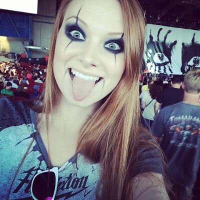 negratiti2722's profile picture. I'm a sexy chick who loves to play Video games My Psn gamer tag is : osma28