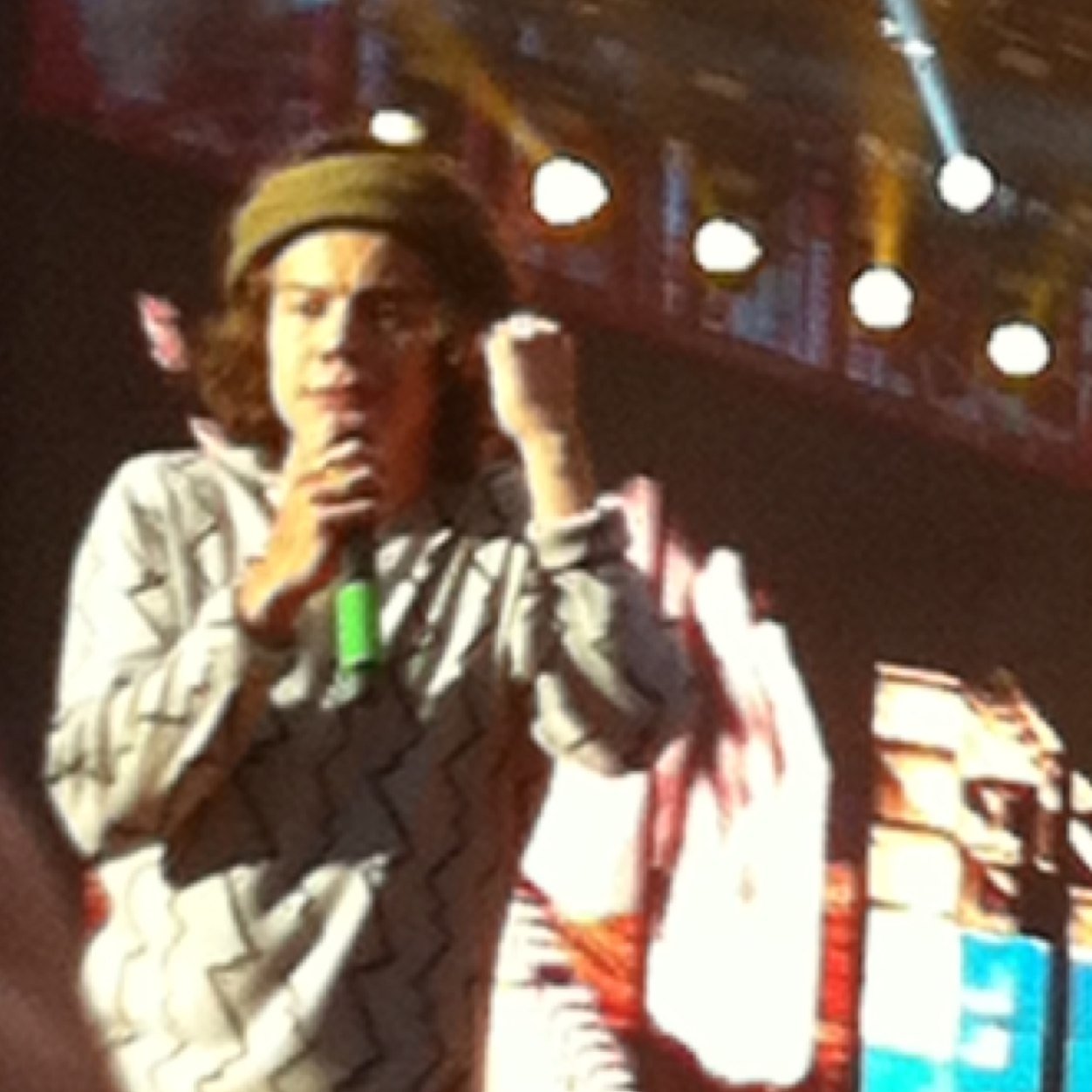 EatonZero's profile picture. 6/6/14-I SAW 1D AND 5SOS ,CALUM AND LUKE WAVED AT ME ON THE 2/3/14, 'if you like me, i probably like you more'  my header and photo was taken by me :)