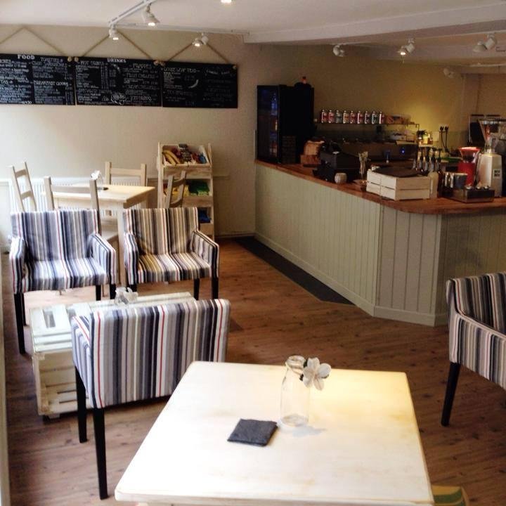 Tea Rooms and Coffee House specialising in fine teas and beautifully crafted coffees, as well as delicious crepes, handmade cakes and made-to-order ciabattas.