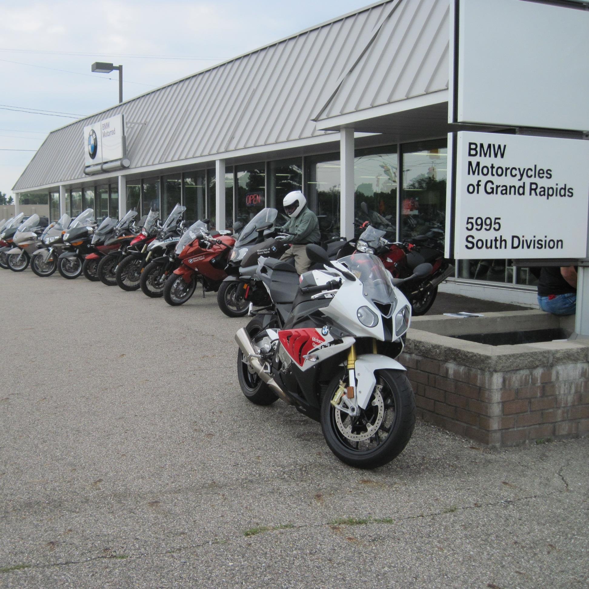 Bmw M C Grand Rapids Bmwmcgr Twitter