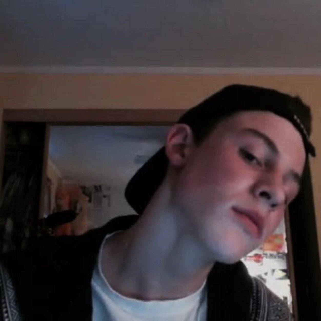 i love shawn like he loves muffins