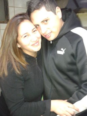 23 años // 10-06-91 // 2 Hijos // Casado con @NatiiMellao8 // 1.84m // Fanatico del Futbol //Hincha de @Colo-Colo // FELIZ