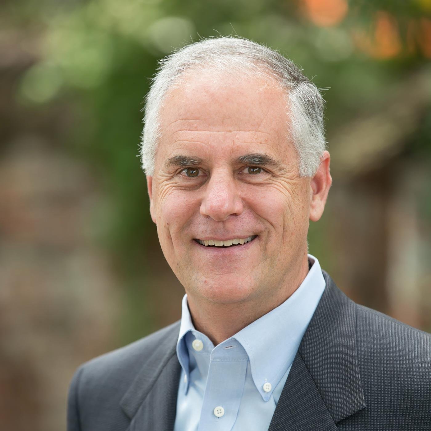 Helping CEOs accelerate revenue by aligning sales execution with strategy.