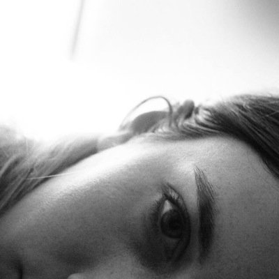 Diseñadora + Fotógrafa. Keep it simple & always smile. Free spirit & wild heart