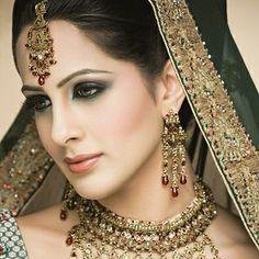 My name means  Princess of the knowing ones. After a Spirit Dream, I left my Dya and went in search of my destiny.   ~#RP/#MC/#CullenSagaRP~