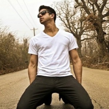 Follow me on Instagram! @iplaySoMo Less stress, more love.❤️