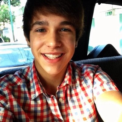 ❤️I'm a mahomie❤️
 ❤️Met Austin 8/4/2014❤️