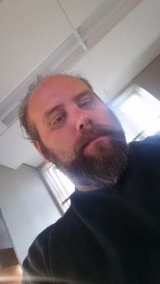 letsgettapped's profile picture. 