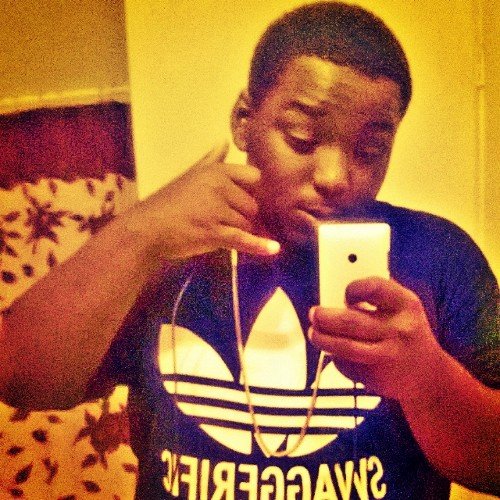 Real ass nigga  Fbg my squad We some shooters   Follow my IG:Trvpboy_d I follow back   Kik:~ask the I holla Freebandz Snapchat real_banger