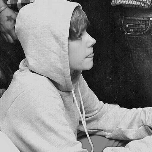 My heart pours out to Justin who was been there for me trough everything. I am forever grateful. Justin and 5SOS are the strongest most compassionate idols.