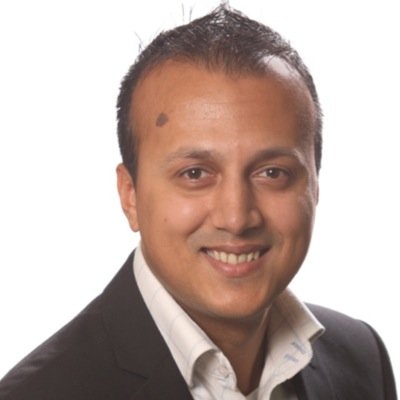 Digital Marketing Director heading up acquisition for a Global Financial Services Co. Follow & get insight into the daily life of a Marketeer #digitalmarketing