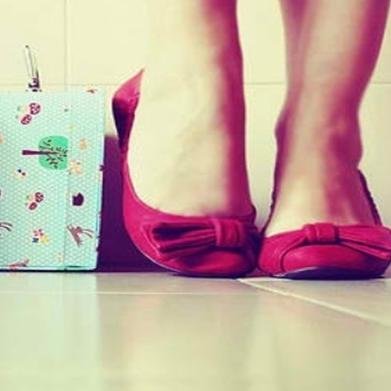 Especialista em Sapatilhas, Peep Toe, Slippers e calçados femininos lindos e confortáveis. Confira a nossa loja!