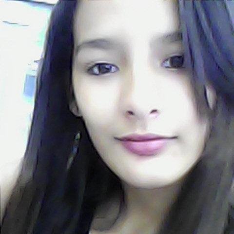 No coral eu quero cantar declarar que ele é Santo, Santo, infinitamente adorar dizendo que Jesus é Santo, Santo