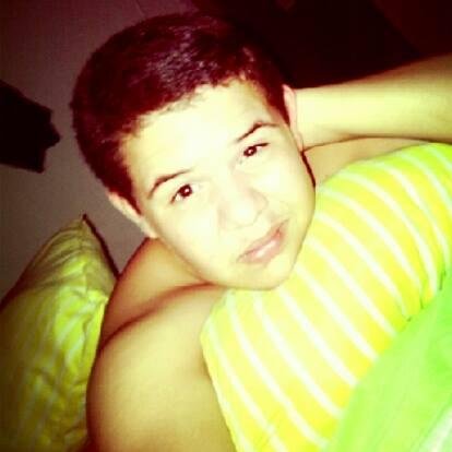 ♦  El amor empieza con una mirada, se dice con una palabra, se siente con un beso y se pierde con una lágrima. ♦ 3 ♫