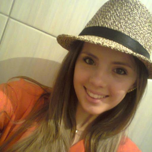 Ganhe o respeito dos demais tendo a ousadia de ser você mesmo. (;