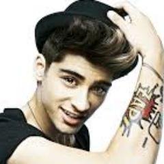 o nome do meu marido é Zayn, se soletra H-A-R-R-Y, chamam ele de Liam mas ele prefere Niall