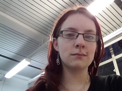 Jewellery student, apprentice blade-maker and enthusiastic tea-drinker.