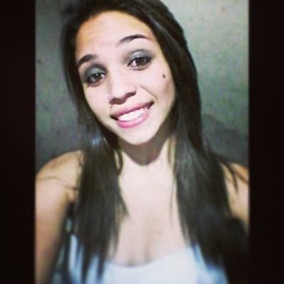 Emiáeirmãs de mãe separadas rá ;3,nenêm eu te amo mt mt c2 irmãs podemos n sr de sangue ms se vc precisar d meu eu te dou Melhor emiá do mundo./@1lindadebonita_