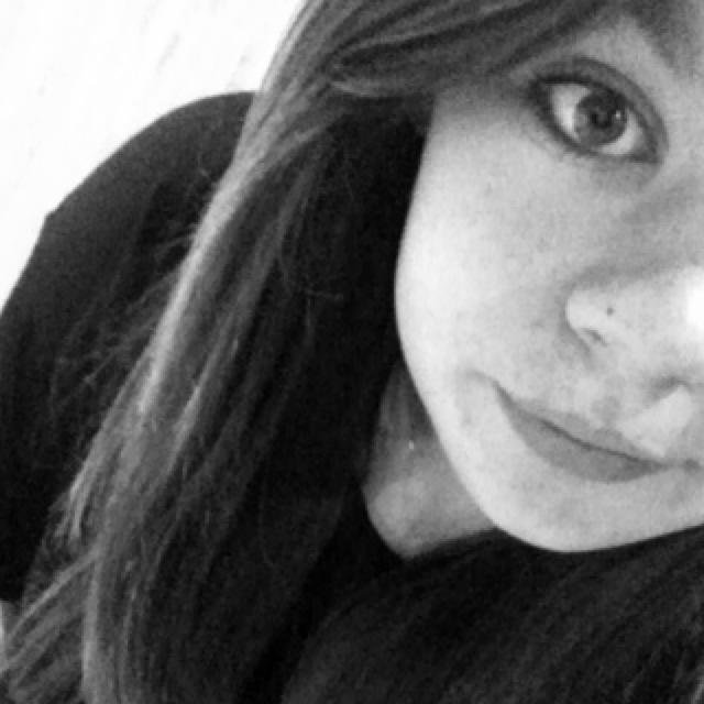 Snap -- mxllemanon69 (allez y snappez e rouille ) 
Ask -- Manon !